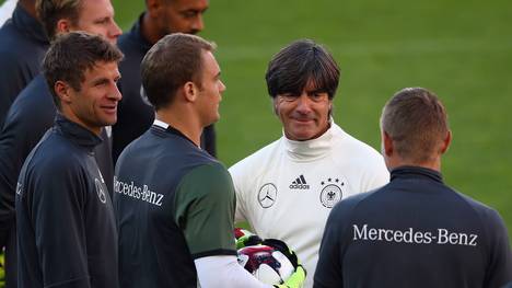 Joachim Löw und Manuel Neuer stimmten bei der Weltfußballer-Wahl für Toni Kroos