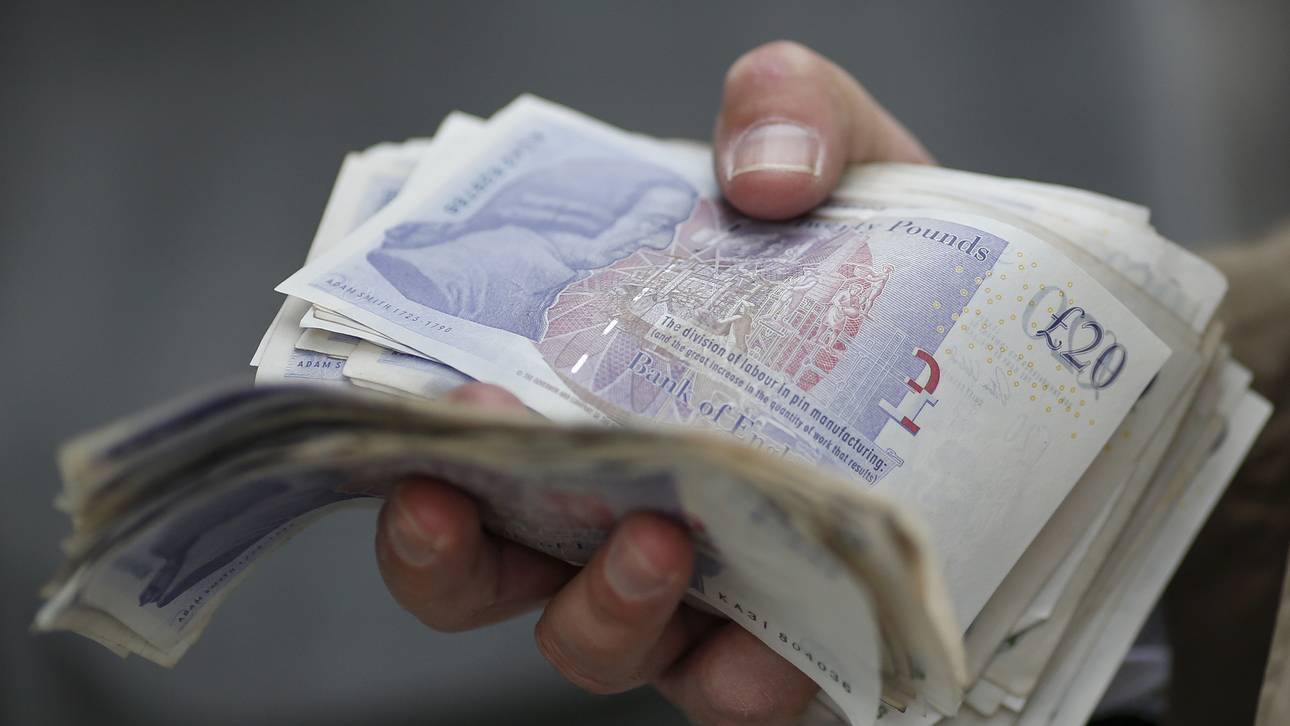 England stellt Transferrekord auf