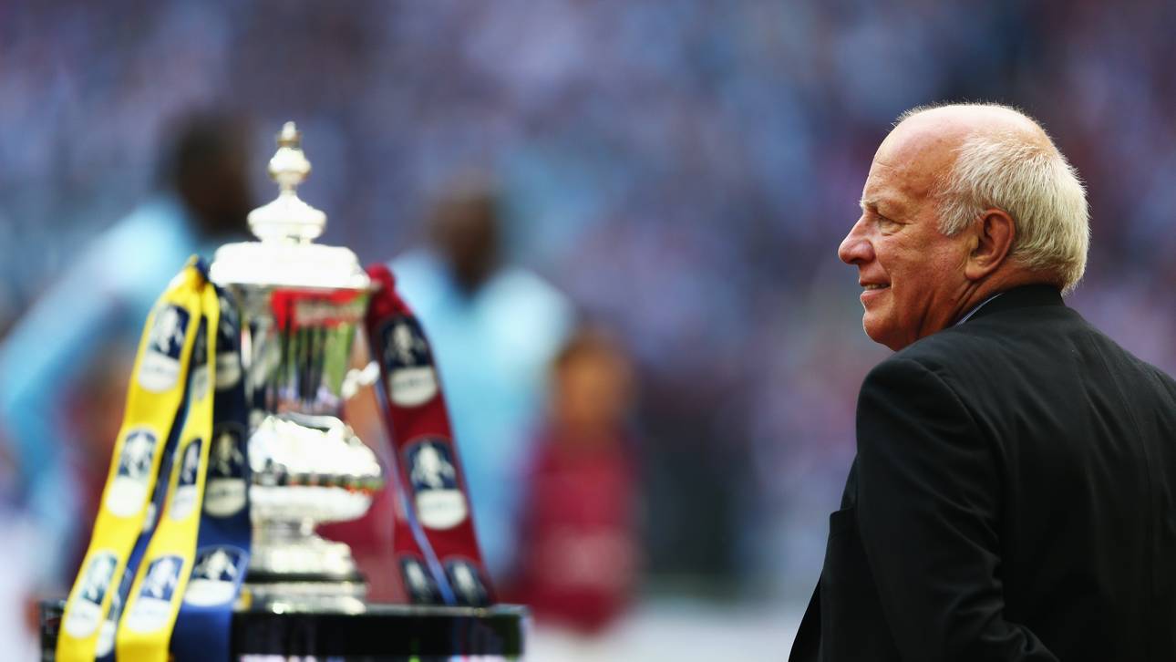 FA-Boss Dyke legt Amt nieder