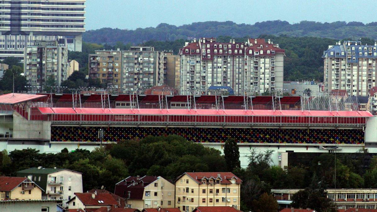Der serbische Klub FK Vozdovac aus Belgrad schlägt mit seinem Stadion gleich zwei Fliegen mit einer Klappe. Unten wird geshoppt, eine Etage höher Fußball geschaut