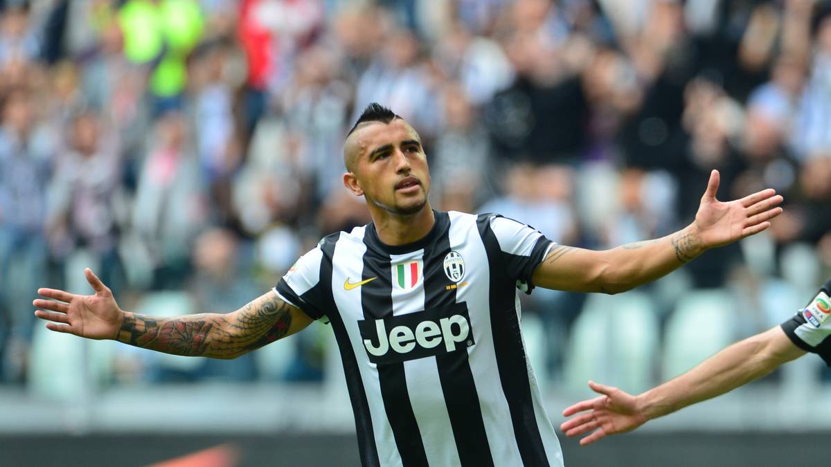 Doch zunächst endet Vidals Zeit in Deutschland. Der Chilene steigert in Leverkusen seinen Marktwert so weit, dass er das Interesse von Juventus Turin auf sich zieht. Auch bei Bayern ist er damals im Gespräch, doch "King Arturo" landet für 12,5 Millionen Euro Ablöse bei der Alten Dame