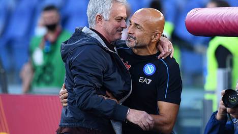 Neapels Trainer Luciano Spalletti gibt zu, dass das Duell mit der Roma am Montagabend entscheidend für das Titelrennen sein wird. Seinem Gegenüber Jose Mourinho hat er viel lob ausgesprochen.
