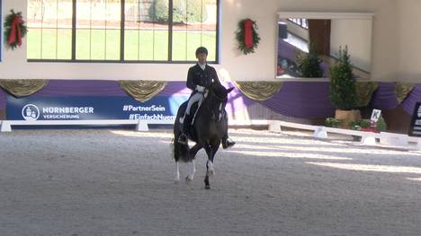 Wie 2020 konnten auch dieses Jahr die nationalen und internationalen Dressur- und Springprüfungen Corona-bedingt nicht in der Festhalle stattfinden. Sie fanden als Schafhof-Edition ohne Publikum statt. 