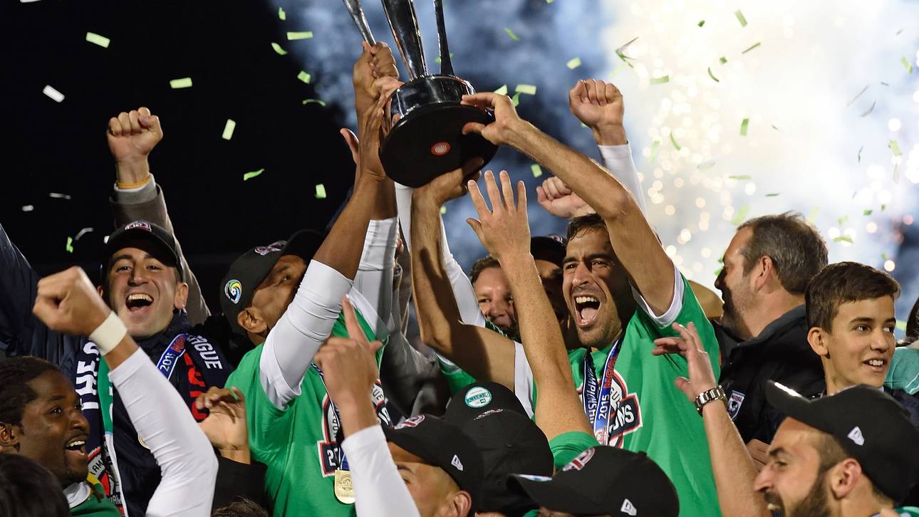 Raul beendet Karriere mit Titel