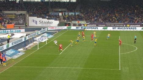 Eintracht Braunschweig gelingt gegen Mit-Aufsteiger Kaiserslautern ein Big Point im Abstiegskampf. Ein Lauterer Joker versiebt die XXL-Chance zum Ausgleich.