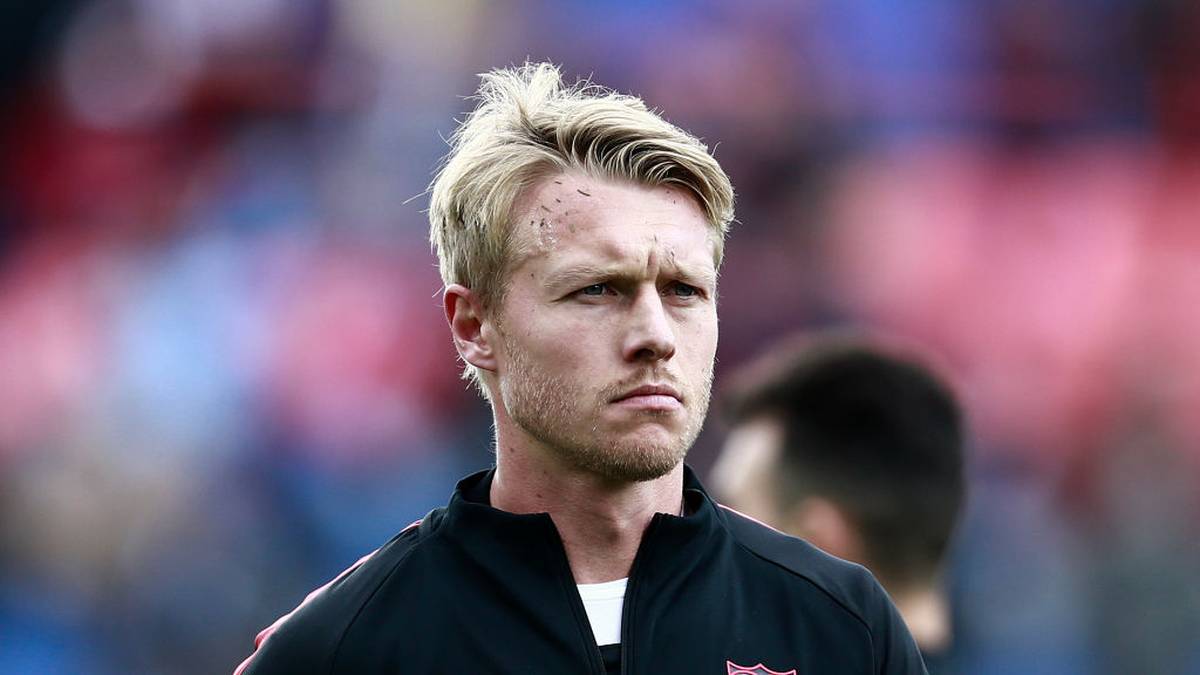 SIMON KJAER (30 Jahre/Atalanta Bergamo): Kam 2010 nach Wolfsburg. Allerdings wurde seine Zeit in der Autostadt nicht von Erfolg gekrönt. Nach weiteren Stationen in Lille, Rom und Istanbul ist der Däne derzeit vom FC Sevilla an Champions-League-Teilnehmer Atalanta Bergamo ausgeliehen
