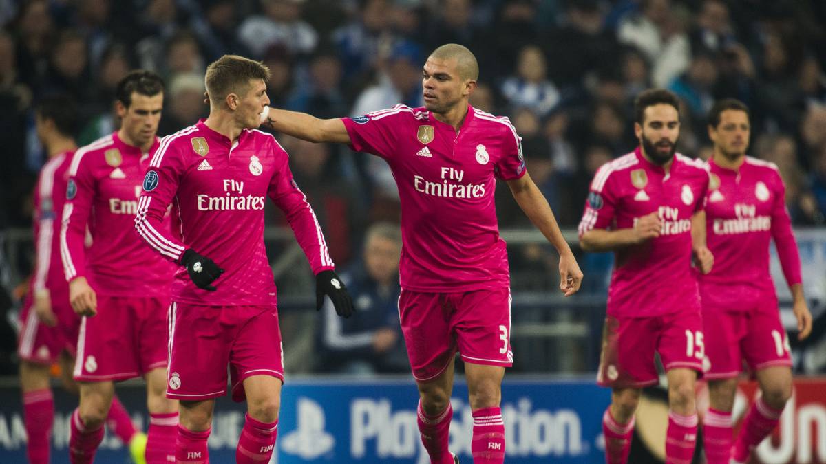 Toppen konnte das nur noch die 2015er Auswärtskollektion in Rosa