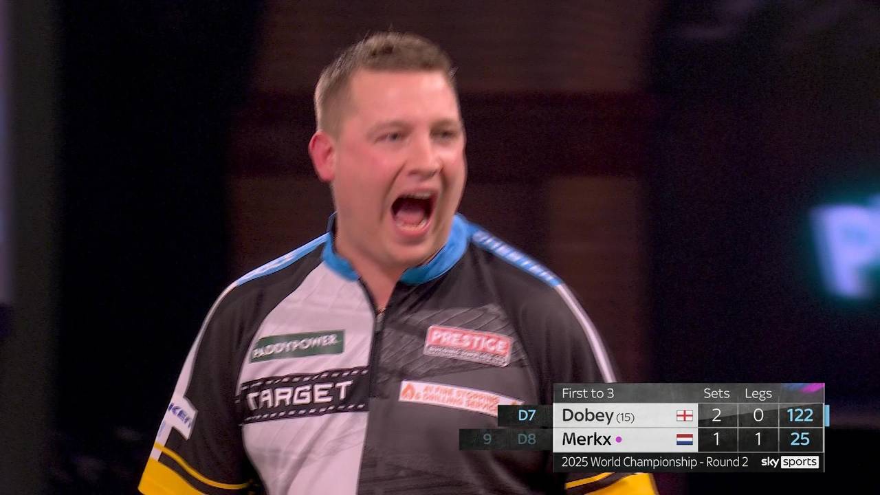 Starkes High-Finish: Dobey lässt bei Darts-WM die Muskeln spielen