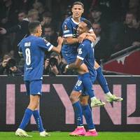Pierre-Emerick Aubameyang glänzt beim Auftritt von Olympique Marseille in Amsterdam. Der Gabuner verhindert Ajax‘ Befreiungsschlag - und schockt seinen Entdecker.
