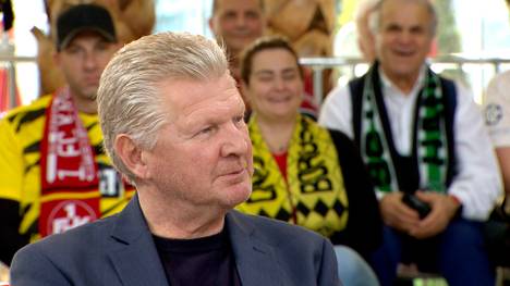 Borussia Mönchengladbach hat mit Rouven Schröder einen neuen Sportdirektor, der gleich die Trainerfrage klären muss. Die Runde im SPORT1 Doppelpass ist noch nicht überzeugt.