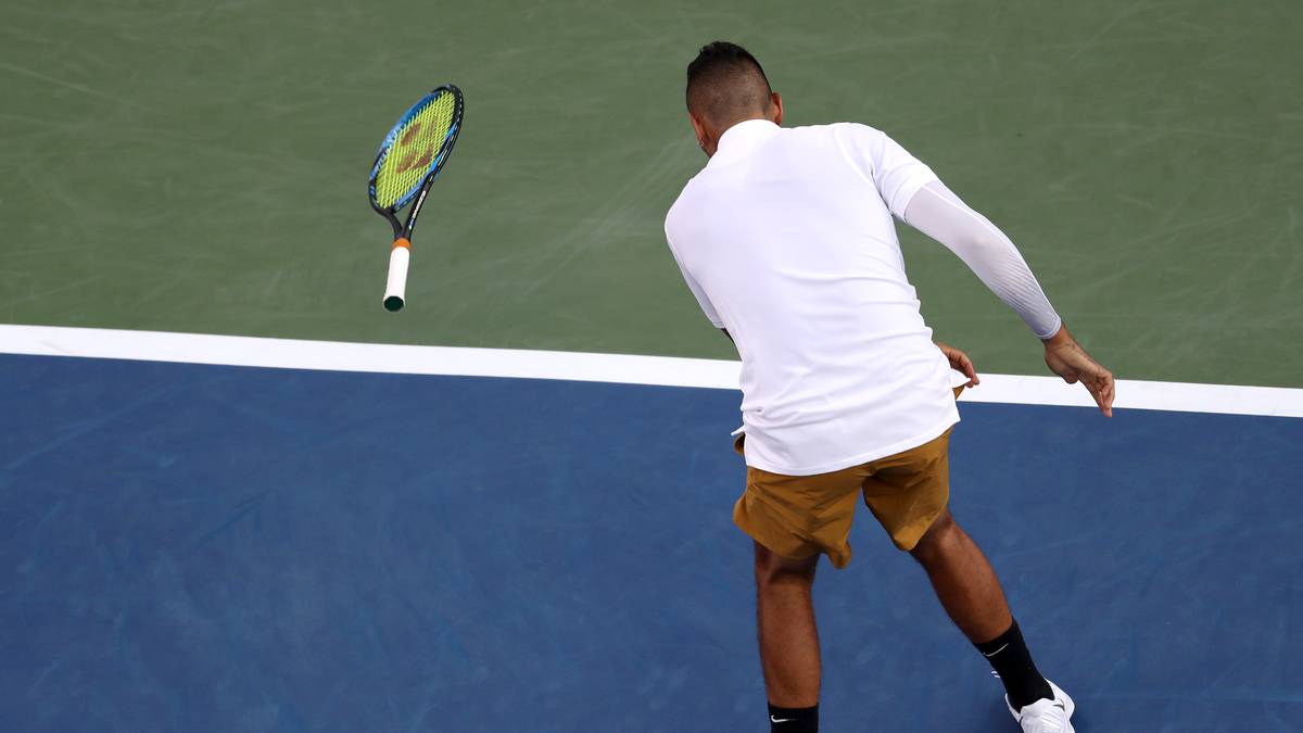 CINCINNATI 2019: Beim ATP-Turnier hat er, wie so oft, seine Emotionen nicht unter Kontrolle. Bereits im Spiel gegen den Italiener Lorenzo Sonego ließ er seinen Frust am Schläger aus