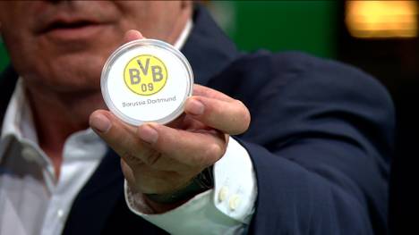 Rekord-Schiedsrichter Felix Brych hat die Lose für die zweite Runde des DFB-Pokals gezogen. Auf Bayern und Dortmund warten knifflige Aufgaben.
