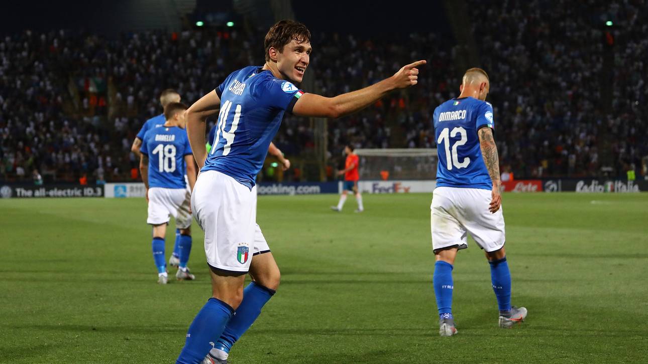 Italien dreht Partie gegen Spanien