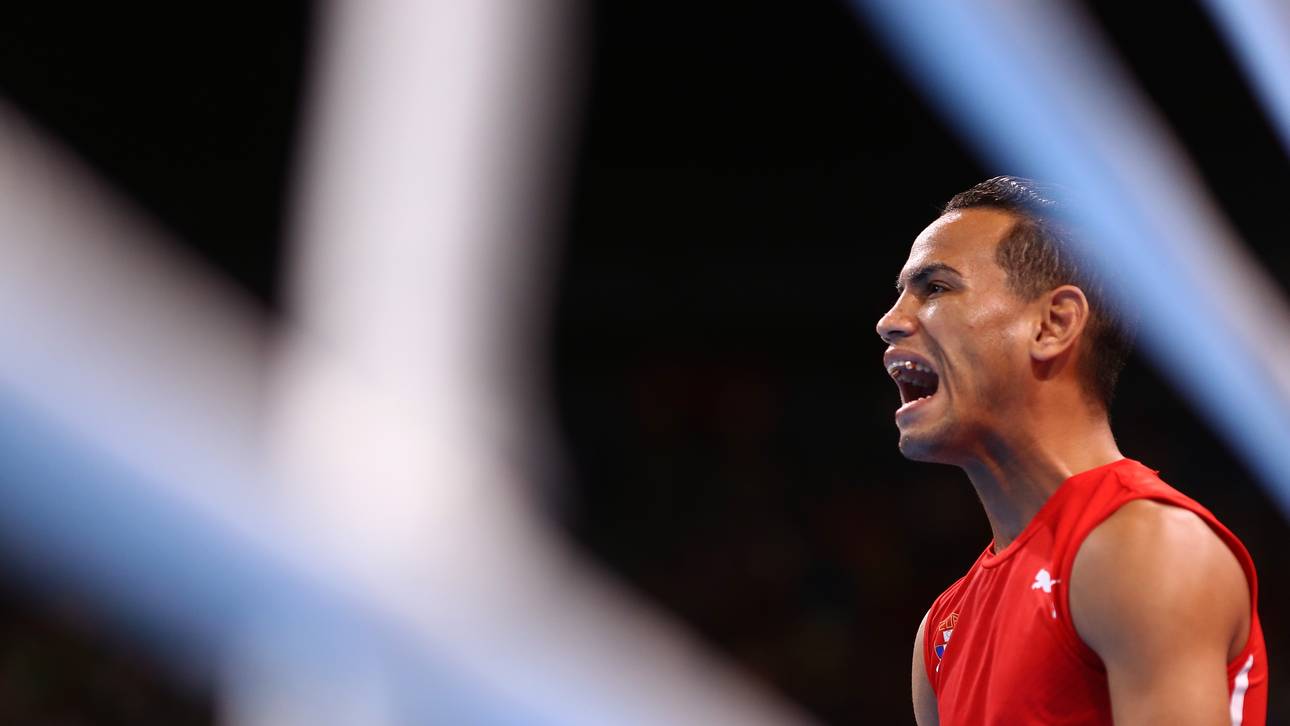 Boxer Ramirez holt Gold