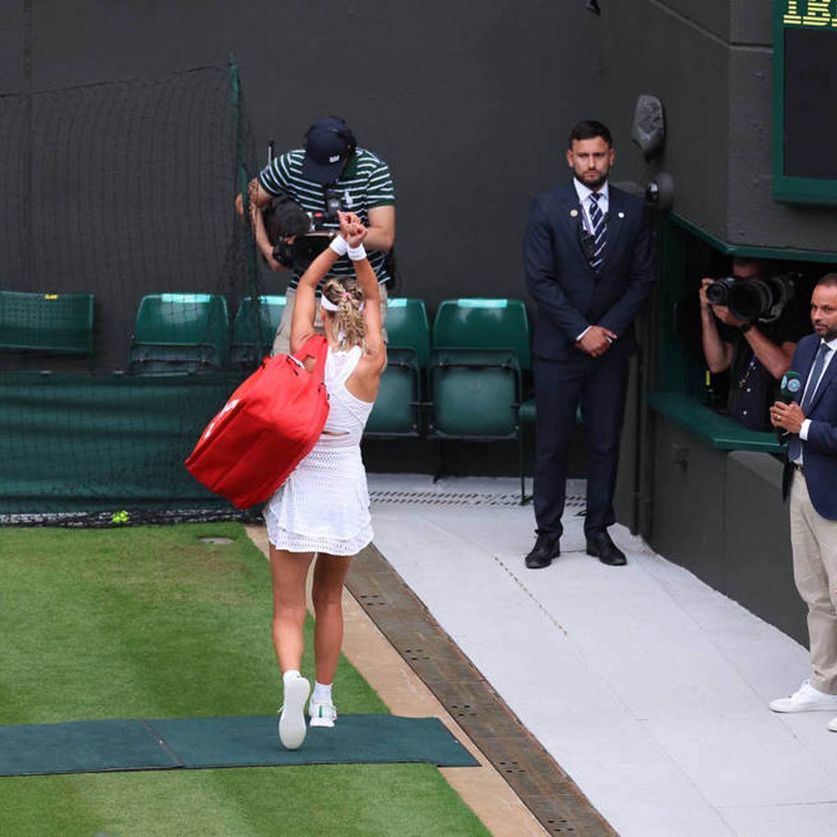 Wimbledon: Wirbel nach Azarenka-Geste - klärende Ansage gefordert