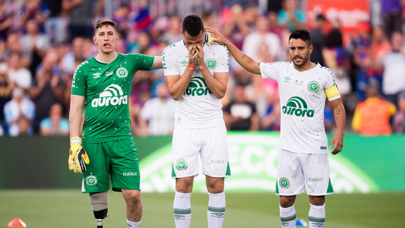 FC Barcelona v Chapecoense - Joan Gamper Trophy