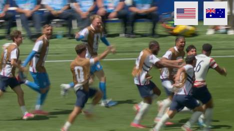 Die USA buchen dank eines 2:0-Erfolgs über Australien ihr Ticket für die K.o.-Runde. Das Gastgeberland musste dabei unter Aufsicht des deutschen Referees Felix Zwayer auf Christian Pulisic verzichten. 
