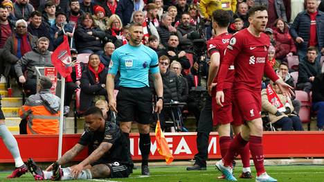 Nach dem Schiedsrichter-Eklat um Andy Robertson und Linienrichter Constantine Hatzidakis hat die FA ihre Entscheidung bekanntgegeben. 