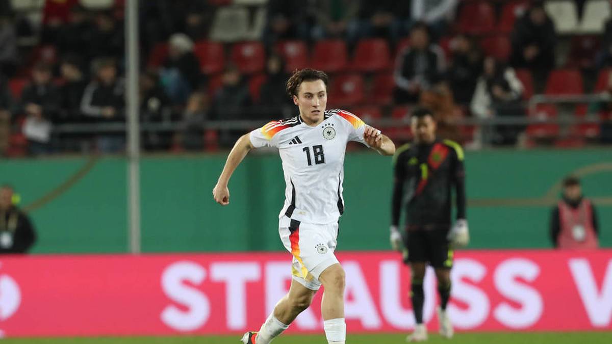 Rocco Reitz: Auch der Gladbacher durfte in Blankenhain schon mal vorspielen bei Nagelsmann. Der 22-Jährige überzeugte mit Aggressivität und Laufbereitschaft, war nach dem Pavlovic-Aus sogar Nachrücker-Kandidat für den EM-Kandidat