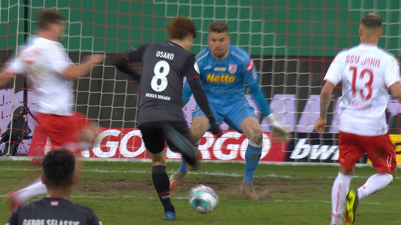 DFB-Pokal: Monster-Chance! Hier lässt Yuya Osako die Vorentscheidung liegen