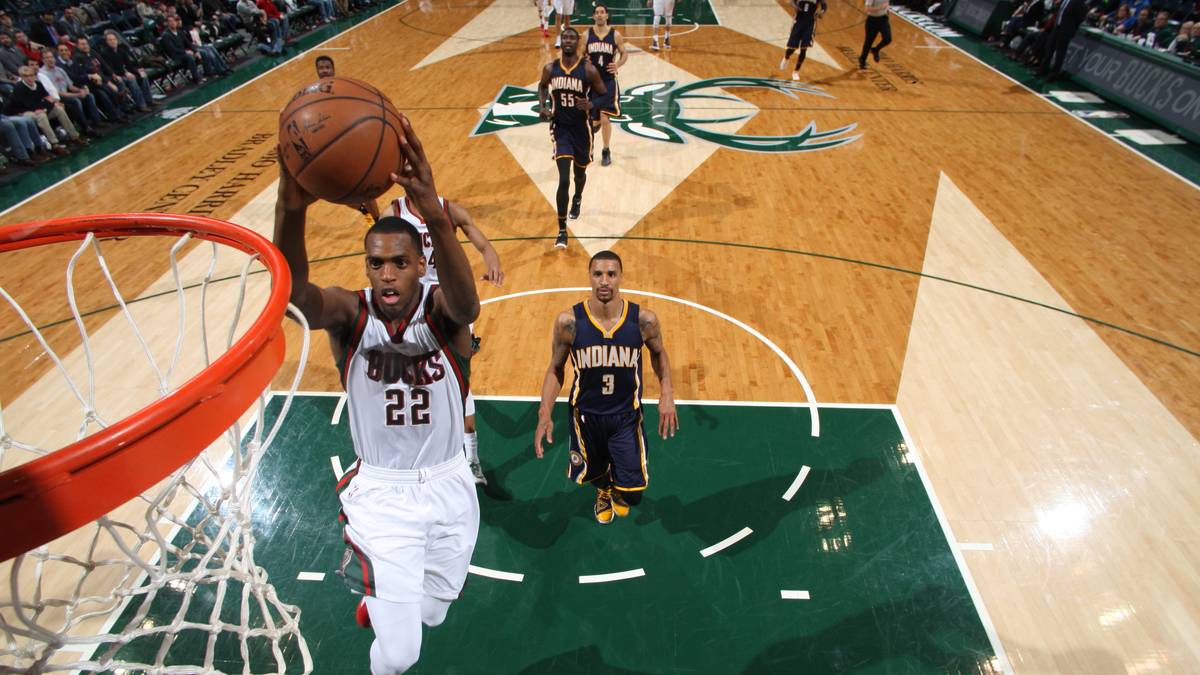 Am Ende macht aber Flieger Khris Middleton den Sack für Milwaukee zu. Indiana fällt durch das 107:111 aus den Playoff-Rängen