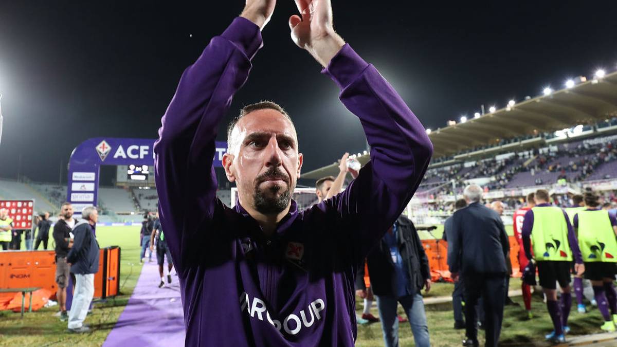 FRANCK RIBÉRY (AC Florenz): Im Gegensatz zu Arjen Robben nahm der Franzose nach seinem Ende bei den Bayern eine neue Herausforderung an. Bisher präsentiert sich der Franzose in toller Form, hat sich bereits zum Publikumsliebling entwickelt und wurde im September zum Spieler des Monats in der Serie A gewählt