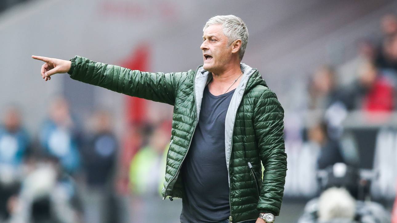 Eintracht Frankfurt v VfB Stuttgart - Bundesliga