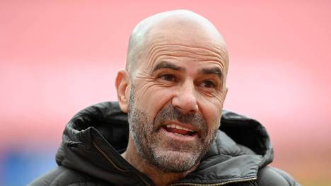 Bayer Leverkusen verliert gegen Hertha BSC und stürzt damit tiefer ins Formloch. Das Szenario erinnert an Peter Boszs Zeit in Dortmund. Ist der Bayer-Coach mit seinem Latein am Ende?