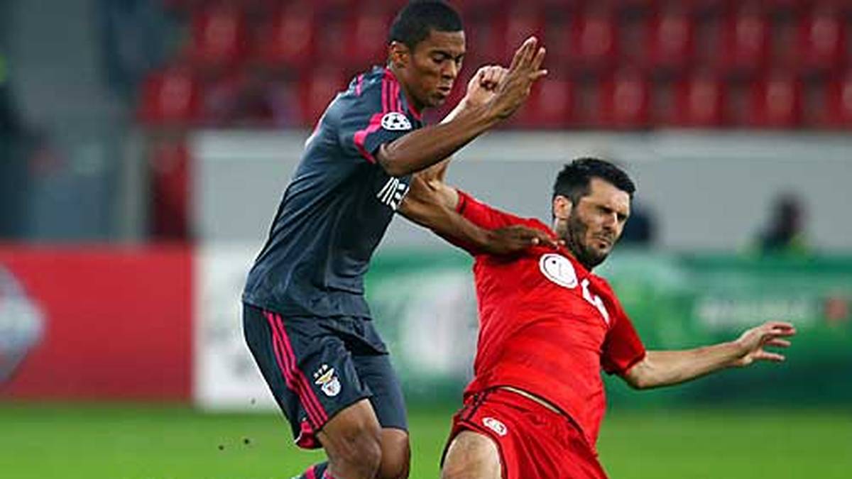 EMIR SPAHIC - SPORT1-Note: 3,5