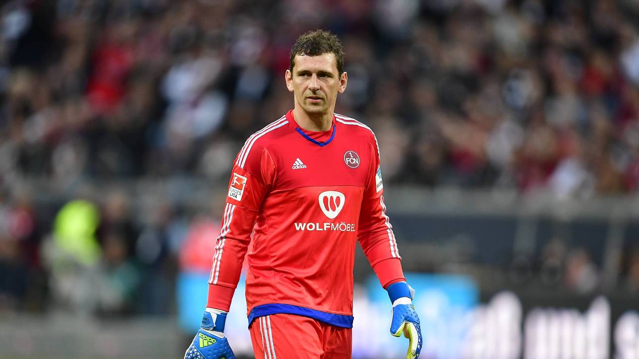 Daten: Bittere Premiere für Schäfer