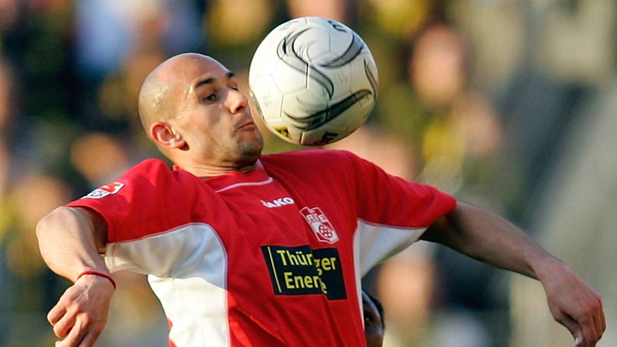 Senad Tiganj wird im April 2005 positiv auf die verbotene Substanz Fenoterol gestetet. Der Erfurter Stürmer hatte als Begründung erklärt, dass er seinem an Asthma leidenden sechsjährigen Sohn ein neues Spray vorführen wollte. Urteil: zehn Wochen Sperre für Tiganj und Umwandlung des 2:0-Sieges in eine 0:2-Niederlage