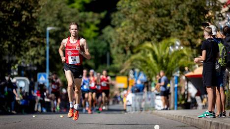 Auch Sebastian Hendel wurde beim 37. München Marathon Opfer einer Panne