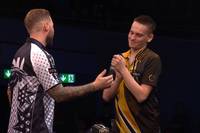 Ricardo Pietreczko liefert sich im Viertelfinale der European Darts Championships ein dramatisches Duell mit Danny Noppert.