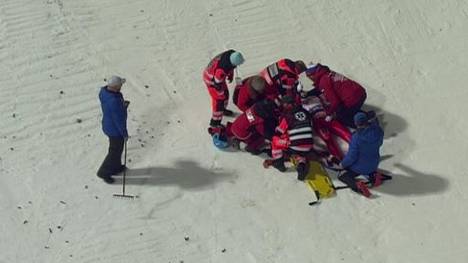Denis Kornilov stürzte beim Skisprung-Weltcup in Wisla schwer
