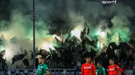 Die neue Ampel-Koalition möchte ein einjähriges Pilotprojekt zum sicheren Einsatz von Pyrotechnik in Stadien durchführen. Es soll sich dann um "kalte Pyrotechnik" handeln. 