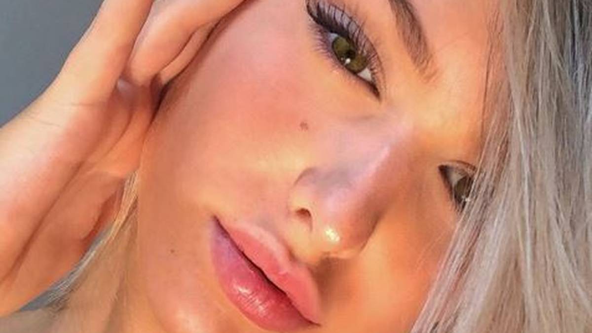 Noa Saez heißt diese Schönheit, die dem PSG-Star nach einem Bericht der "Sun" kürzlich während einer Party nähergekommen sein soll 