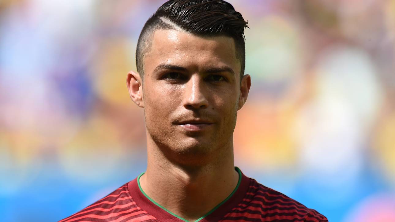 Ronaldo fragt Fans nach Frisurtipps