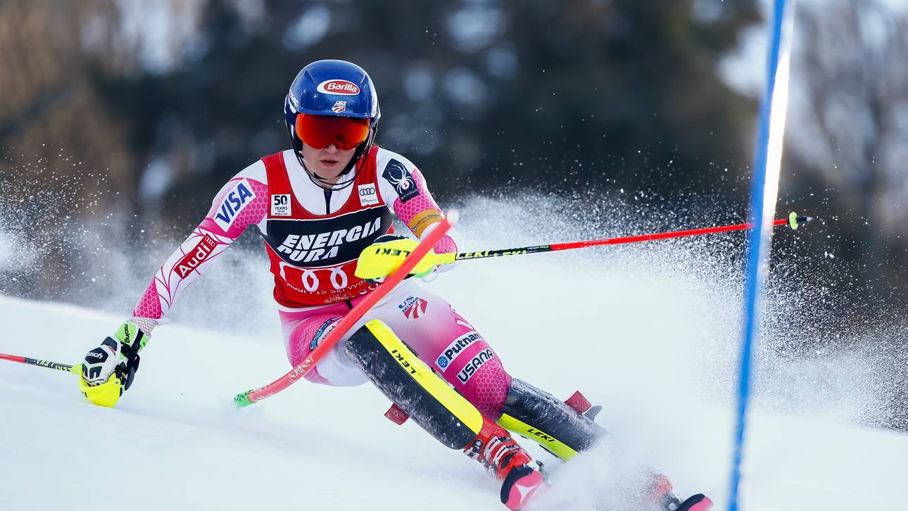 Seriensiegerin Shiffrin scheidet aus