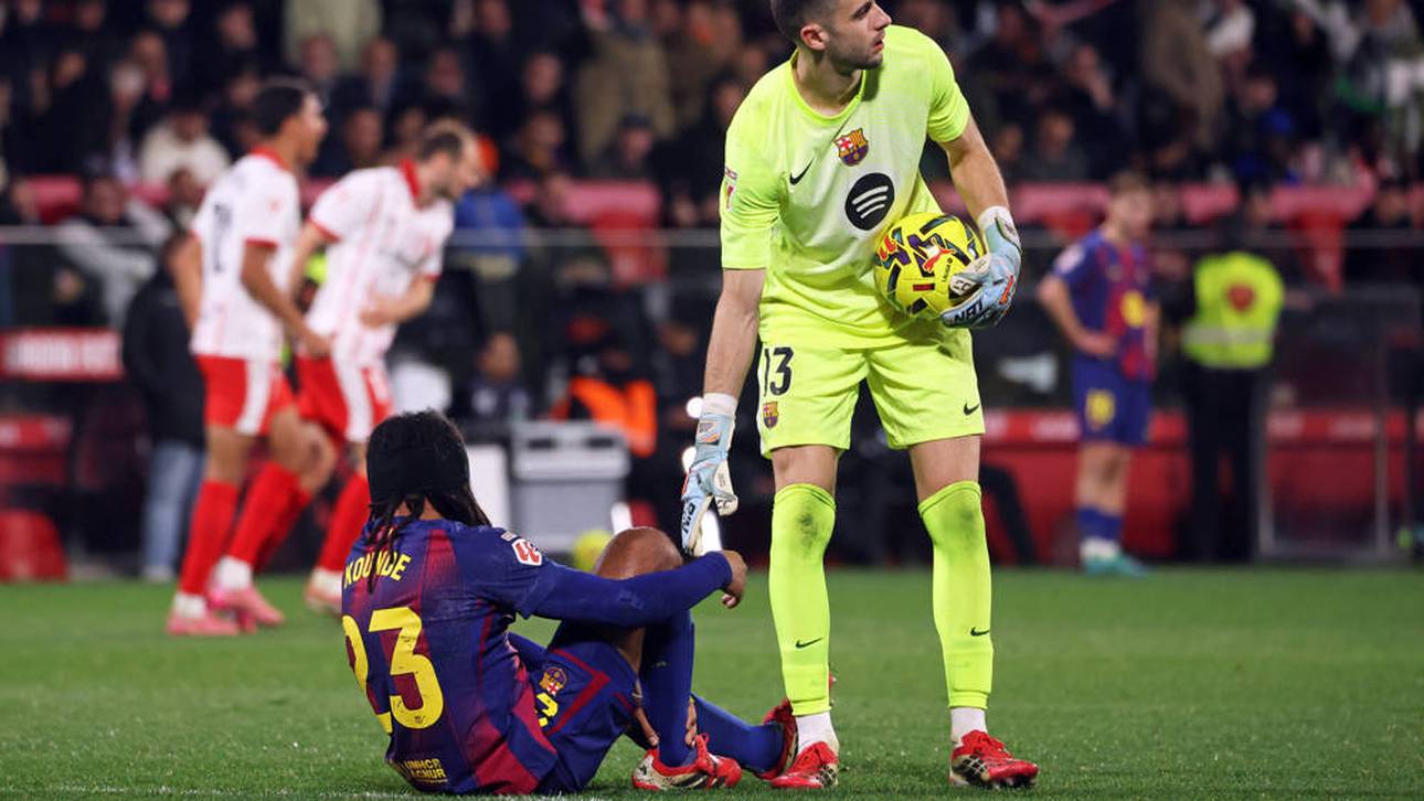 Barca-Verteidiger Jules Koundé ging vor dem zweiten Gegentor zu Boden