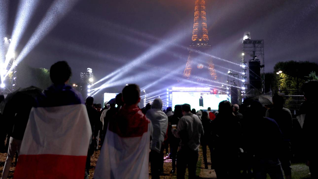 Meilenstein für Pariser Fanmeile