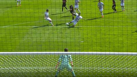 Die Highlights der Partie FC Viktoria Köln - FC Ingolstadt 04 aus der 3. Liga im Video. 