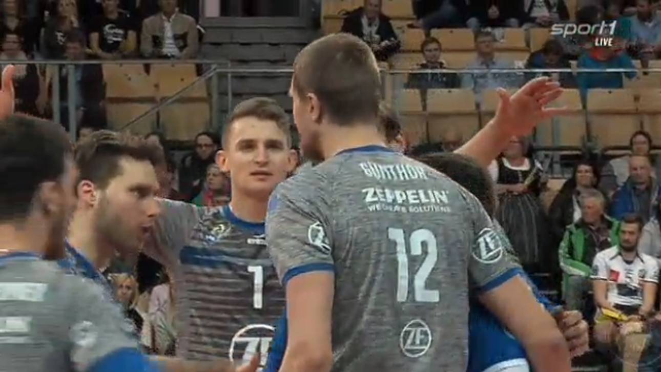 Friedrichshafen weiter unbesiegt