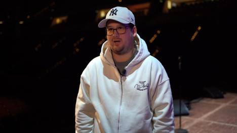 Der Hamburger SV ist einer der Aufstiegsfavoriten der 2. Bundesliga. Comedian und HSV-Fan Chris Tall spricht über das, was nach dem Aufstieg sein könnte.