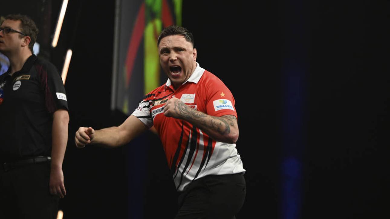 Price lässt Menge mit 9-Darter toben