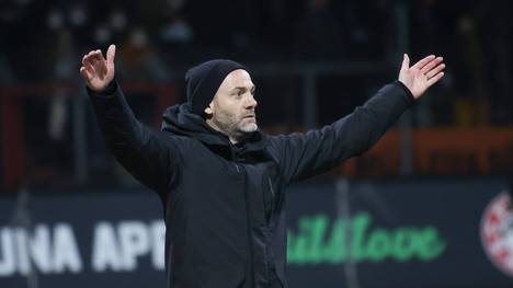 Fortuna Düsseldorf hat sich von Trainer Markus Anfang getrennt und Alexander Ende als neuen Cheftrainer verpflichtet, um den Klassenerhalt zu sichern. Der Verein und der neue Trainer äußern sich optimistisch.