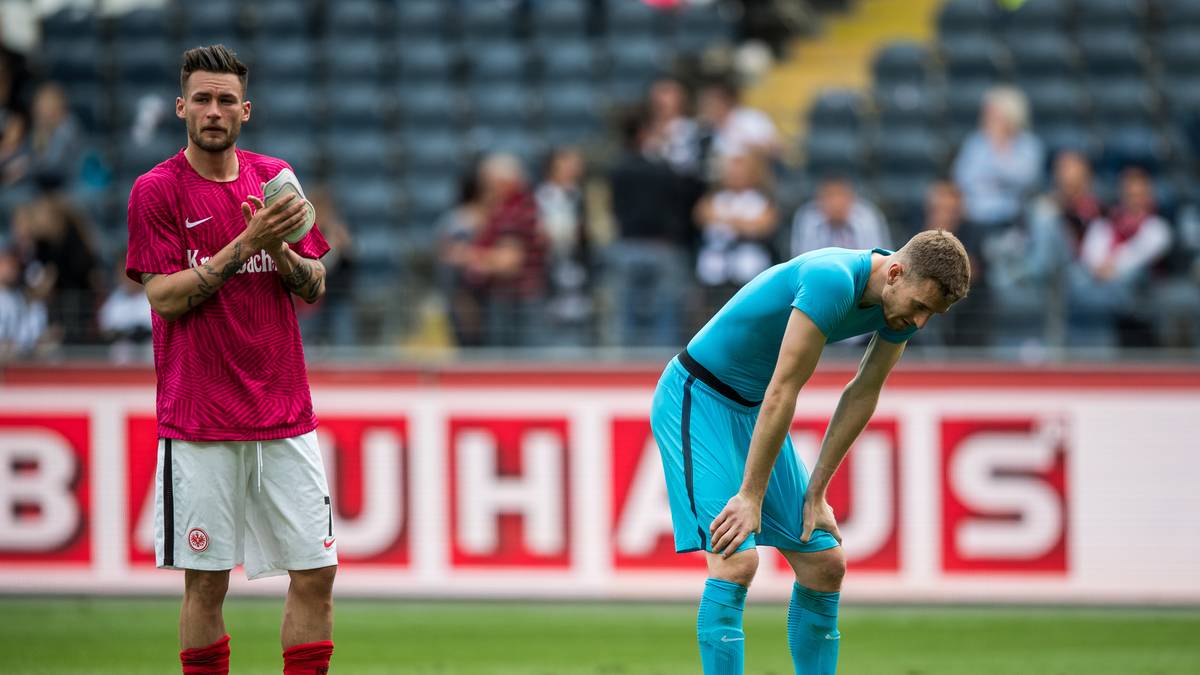 DANNY BLUM (ab 79.): Wurde kurz vor Schluss für Fabian eingewechselt. Seine Freistoßflanke in der Nachspielzeit missglückte völlig. Keine Bewertung