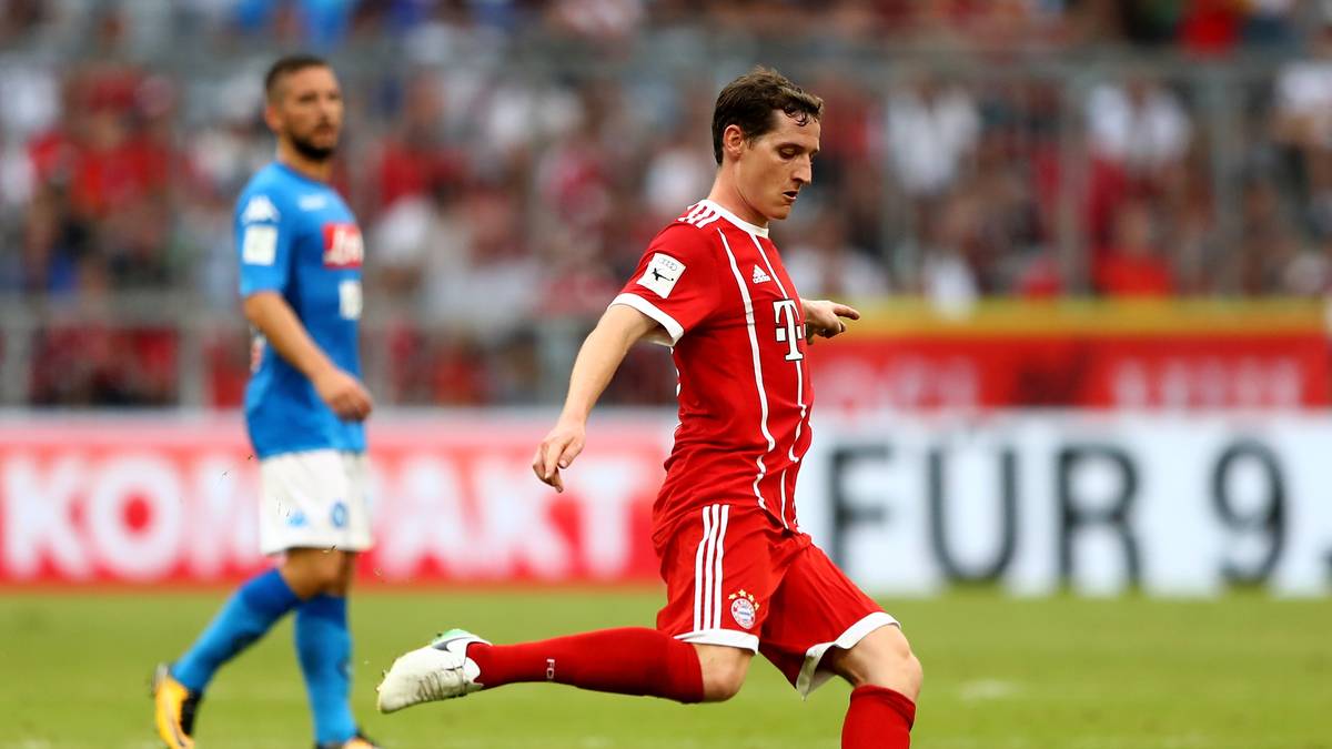 SEBASTIAN RUDY: Der dritte Confed-Cup-Sieger der Bayern ist ebenfalls erst seit knapp einer Woche im Training. Zeigte aber gegen Neapel schon Ansätze, dass er mit seiner Spielanlage eine wichtige Rolle im Mittelfeld spielen könnte - wenn er sich gegen die Konkurrenz durchsetzt. SPORT1-Note 3