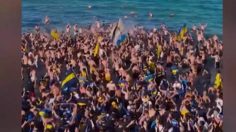 Die Fans der Boca Juniors feiern in Miami eine wilde Party - auch vor dem Supermarkt machen die Argentinier keinen Halt.