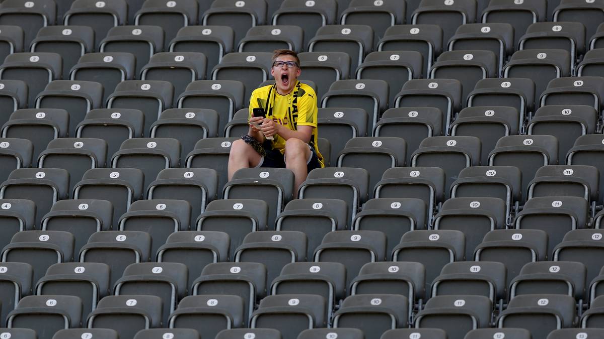 ... was einen schwarzgelben Anhänger nicht wirklich vom Sitz reißt