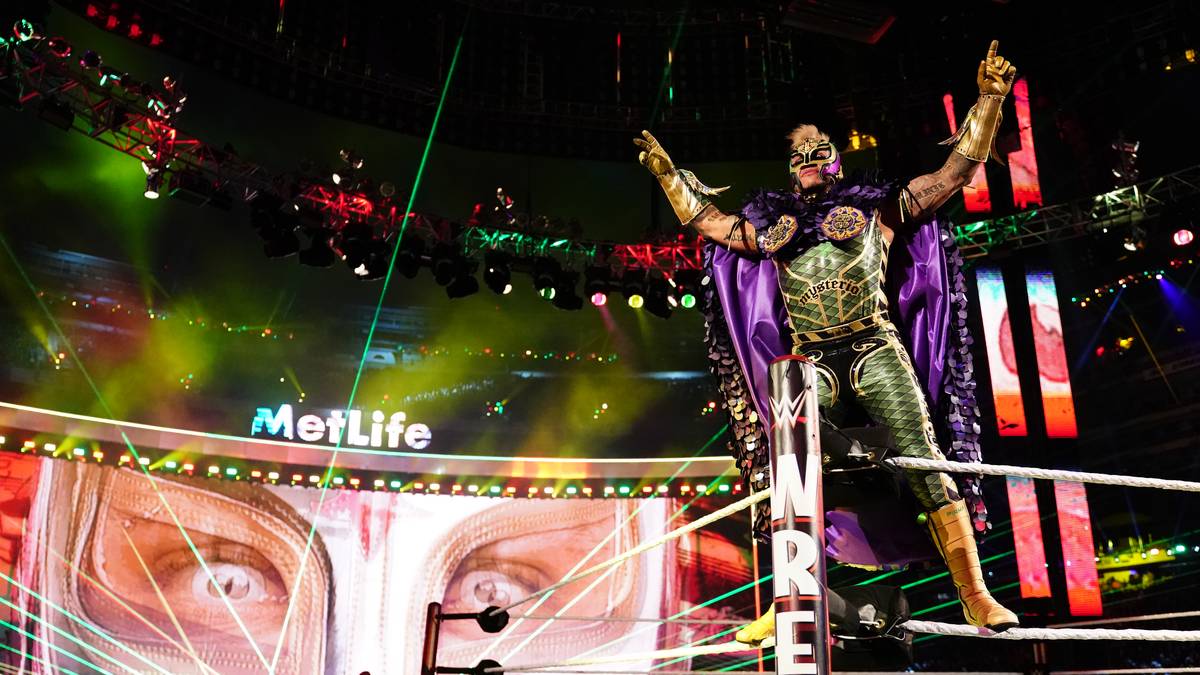 PLATZ 8: REY MYSTERIO - Der frühere WWE-Champion hat ein Faible für Comic-Helden und -Schurken, bei WrestleMania trat er schon als Joker, Daredevil, Captain America und The Flash auf, diesmal - naheliegend: als Mysterio, ein Spiderman-Gegenspieler. Verlor aber schnell gegen Samoa Joe